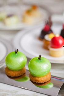 酒店网红打卡吃瓜,吃瓜群众纷纷围观